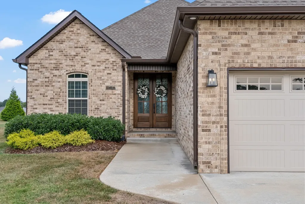 1049 Veridian Drive Clarksville TN 37043