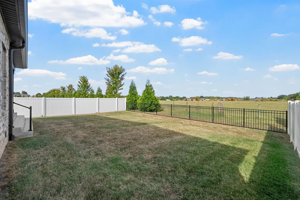 1049 Veridian Drive Clarksville TN 37043