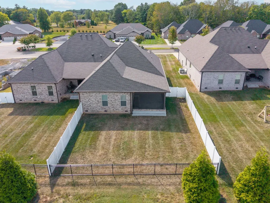 1049 Veridian Drive Clarksville TN 37043