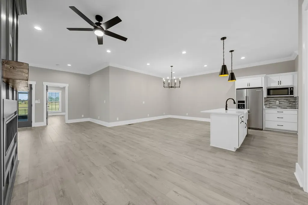 1049 Veridian Drive Clarksville TN 37043
