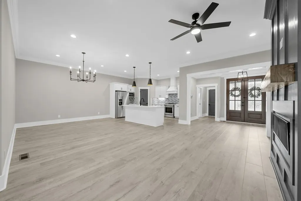 1049 Veridian Drive Clarksville TN 37043