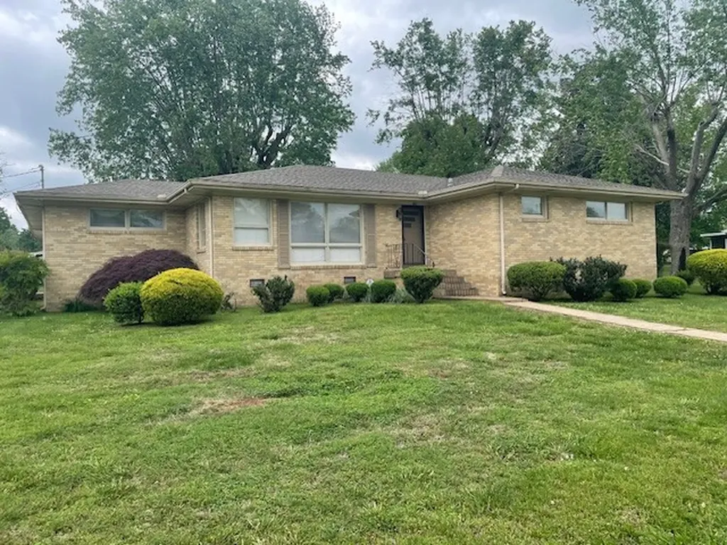 206 Fairlane Drive Shelbyville TN 37160