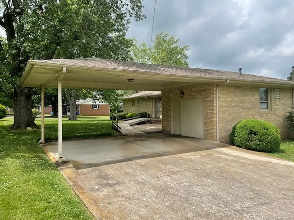 206 Fairlane Drive Shelbyville TN 37160
