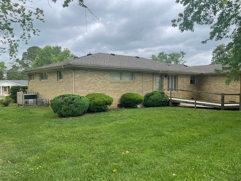 206 Fairlane Drive Shelbyville TN 37160