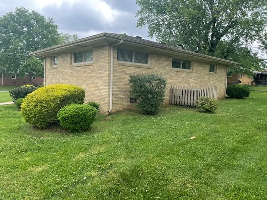 206 Fairlane Drive Shelbyville TN 37160