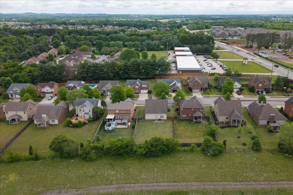 400 Stratford Park Boulevard Gallatin TN 37066