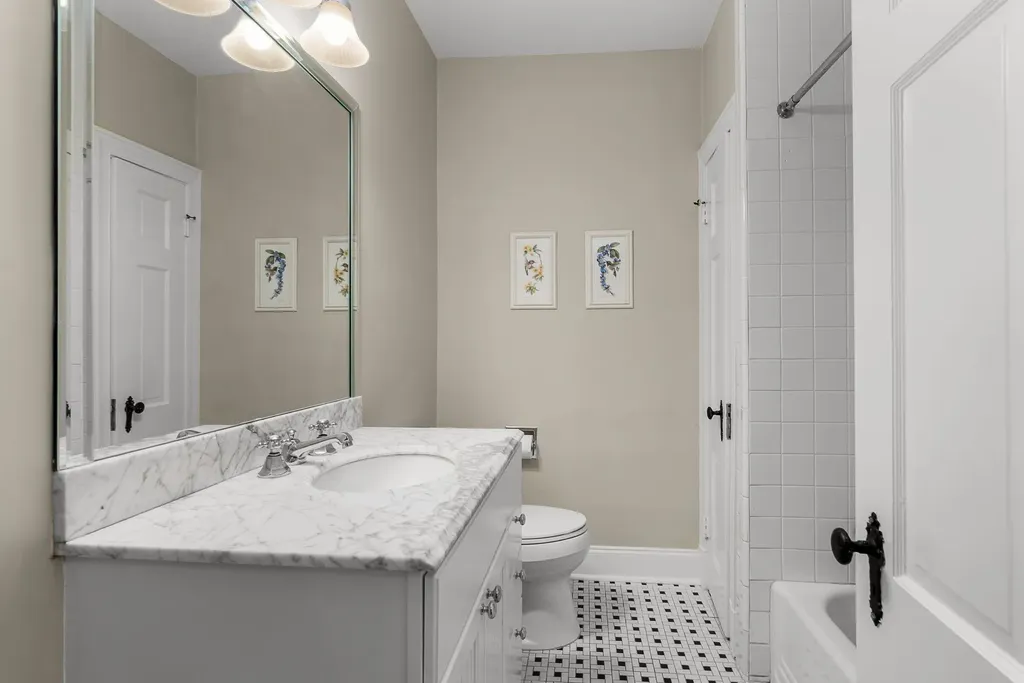 3611 Woodmont Boulevard Nashville TN 37215