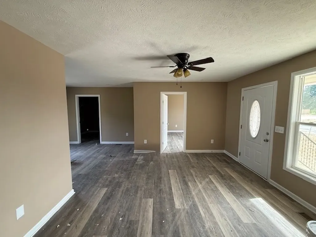 2 Chastain St, W Tullahoma TN 37388