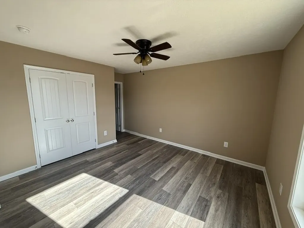 2 Chastain St, W Tullahoma TN 37388