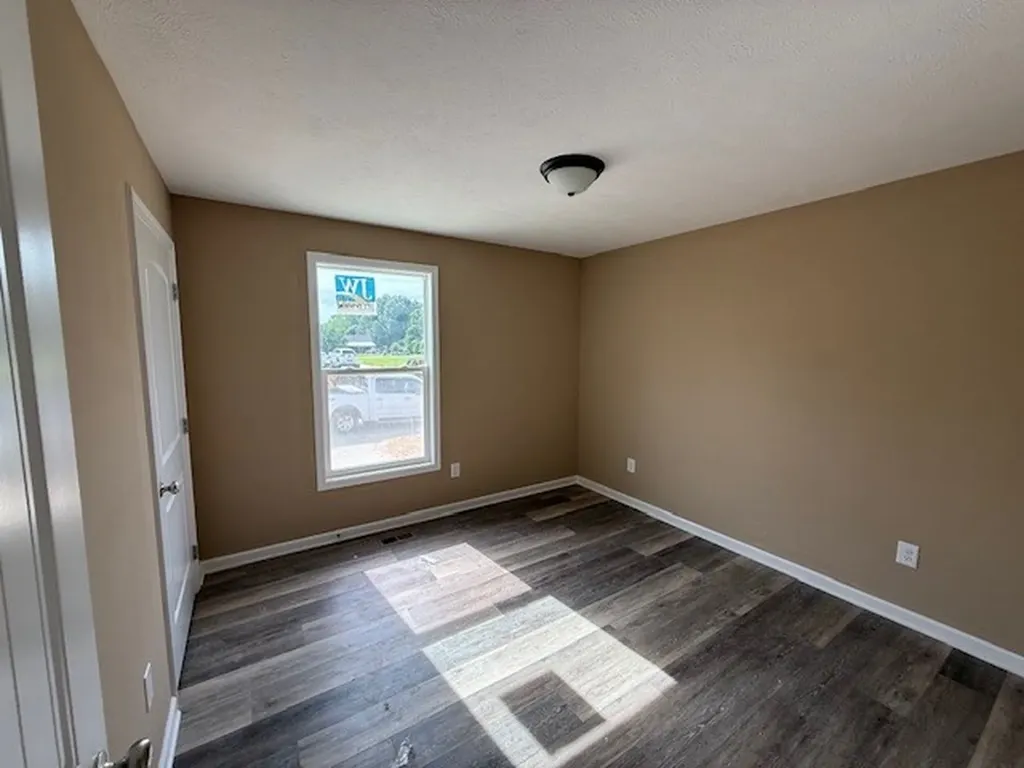 2 Chastain St, W Tullahoma TN 37388