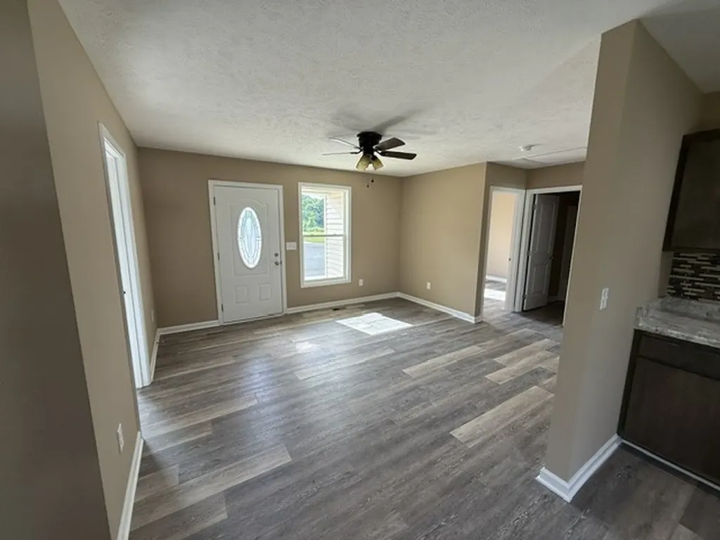 2 Chastain St, W Tullahoma TN 37388