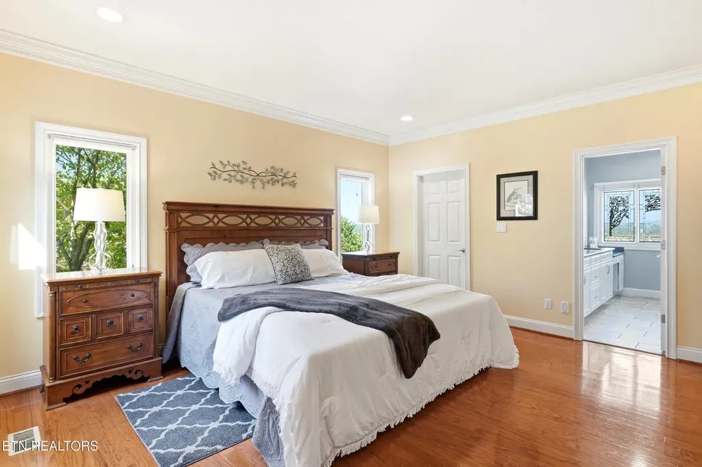 4246 Gravelly Hills Road Louisville TN 37777