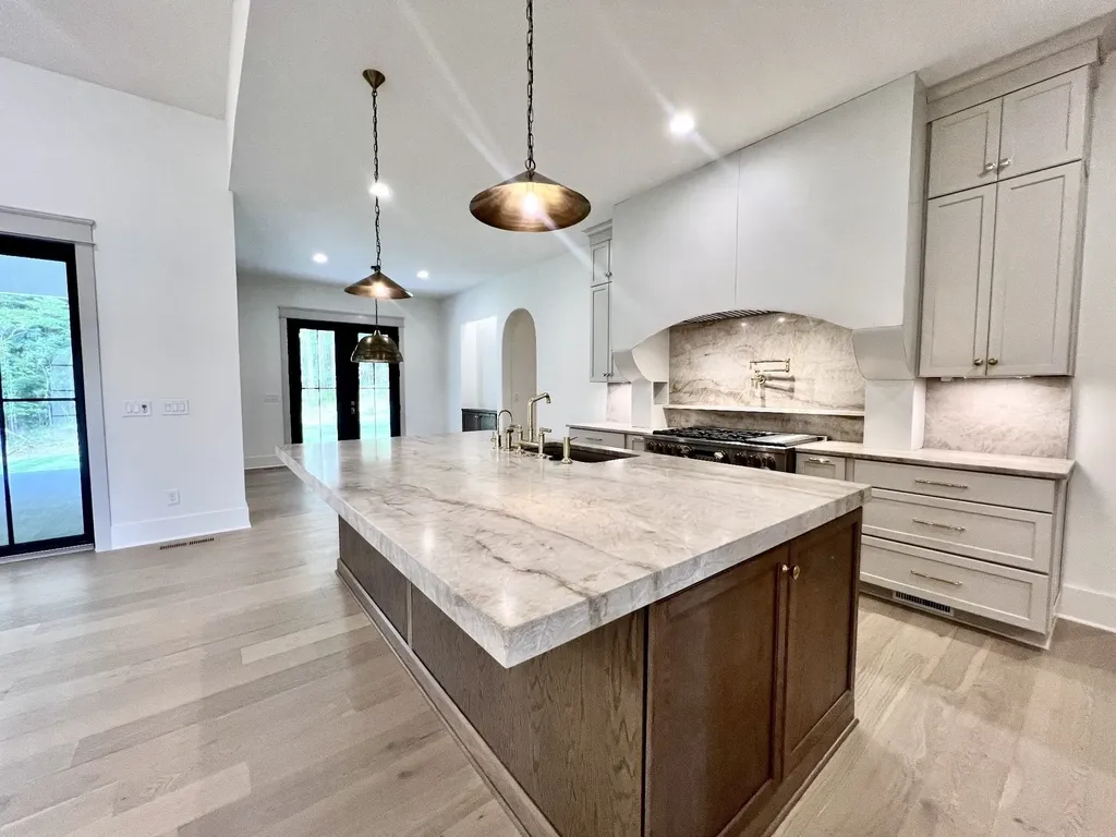 9684 Tiburon Drive Brentwood TN 37027