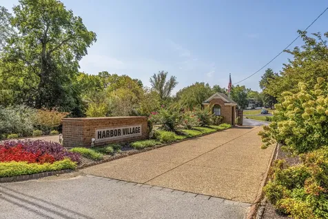 153 Harbor Village Drive Madison TN 37115