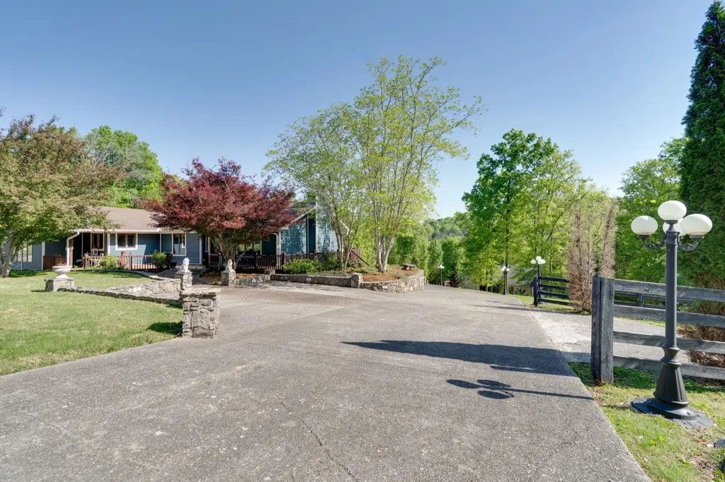692 Tanglewood Drive Woodbury TN 37190