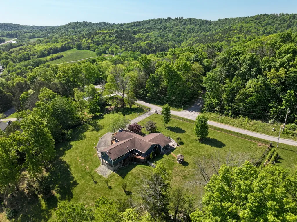 692 Tanglewood Drive Woodbury TN 37190