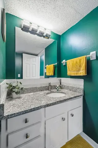 6680 Charlotte Pike Nashville TN 37209