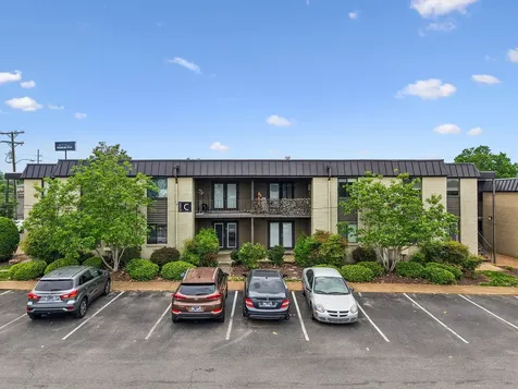 6680 Charlotte Pike Nashville TN 37209