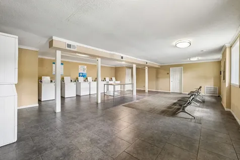 6680 Charlotte Pike Nashville TN 37209