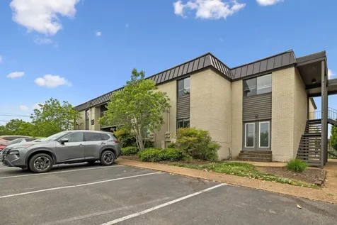 6680 Charlotte Pike Nashville TN 37209