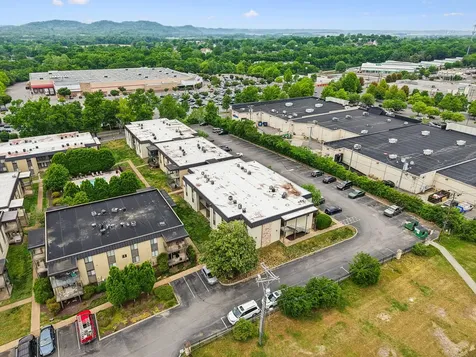 6680 Charlotte Pike Nashville TN 37209
