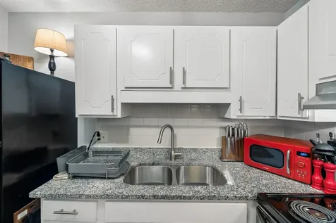 6680 Charlotte Pike Nashville TN 37209