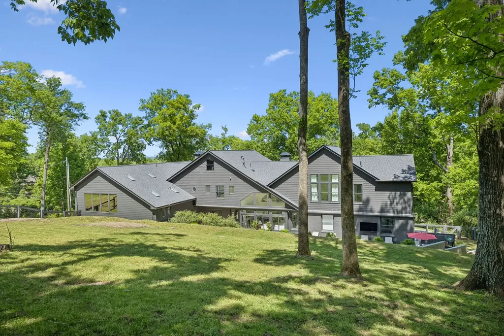 915 Overton Lea Road Nashville TN 37220