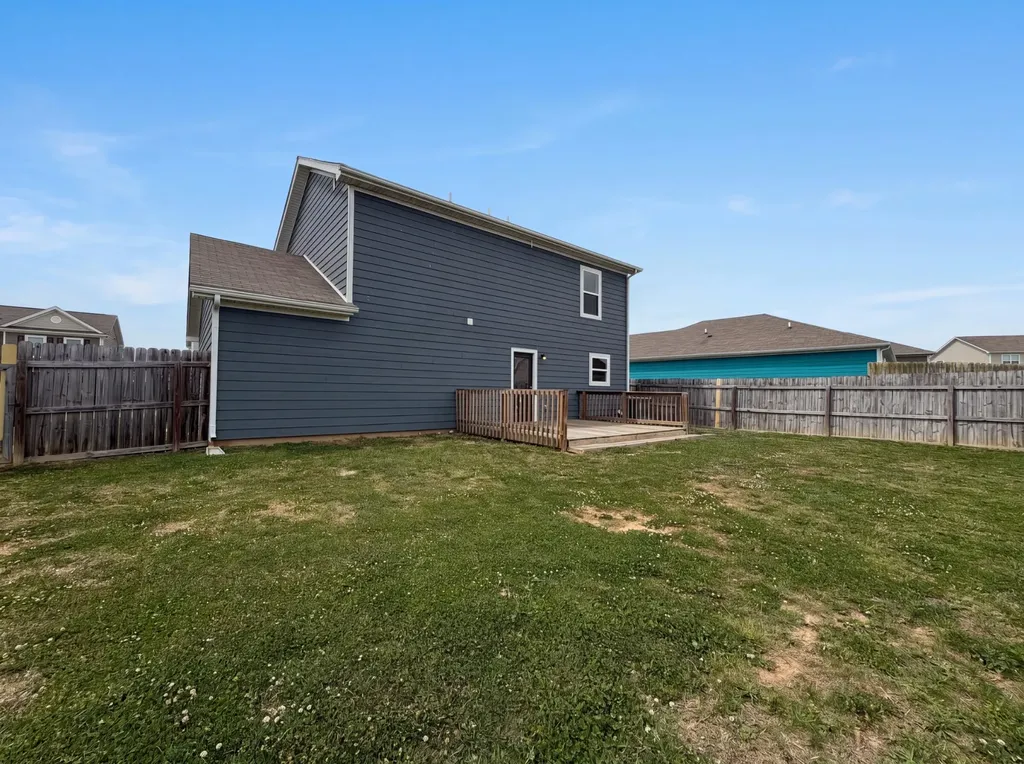 2715 Swarm Court Columbia TN 38401
