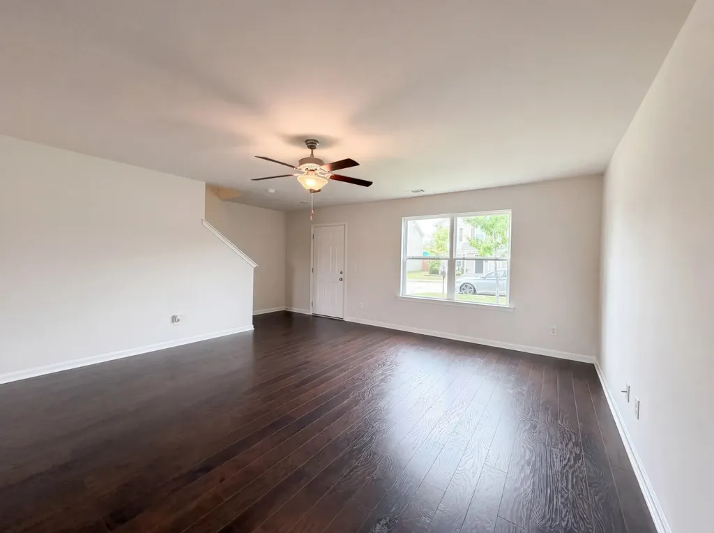 2715 Swarm Court Columbia TN 38401