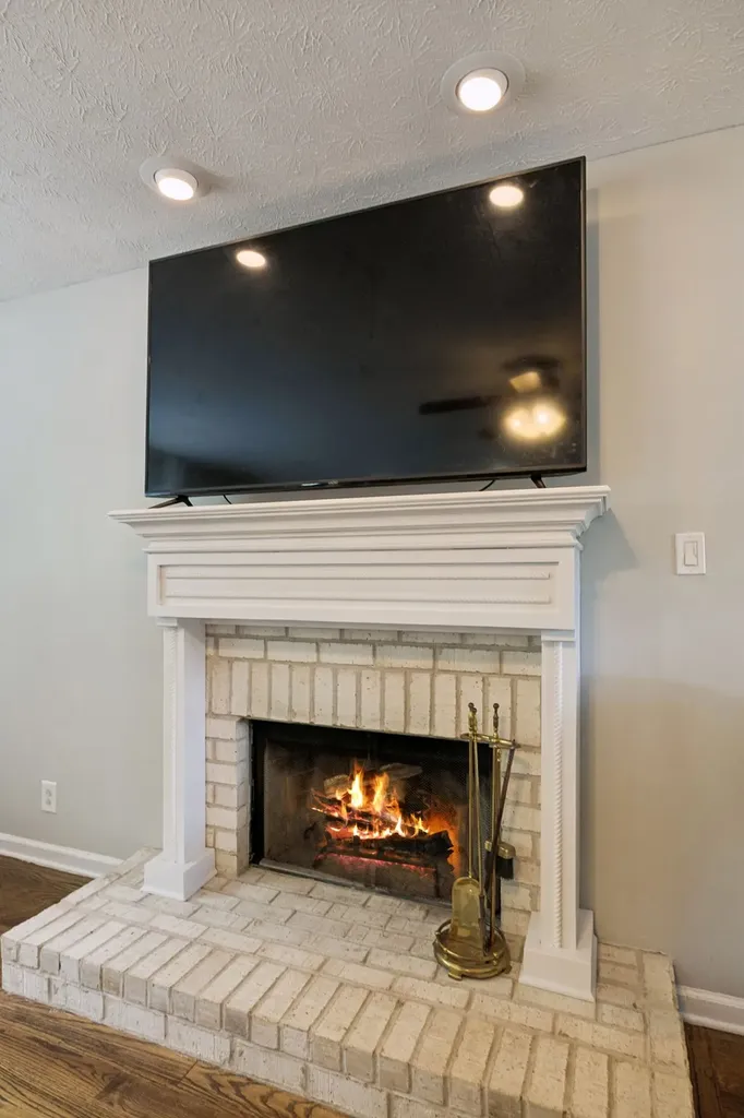 1913 Jackie Lorraine Drive Clarksville TN 37042