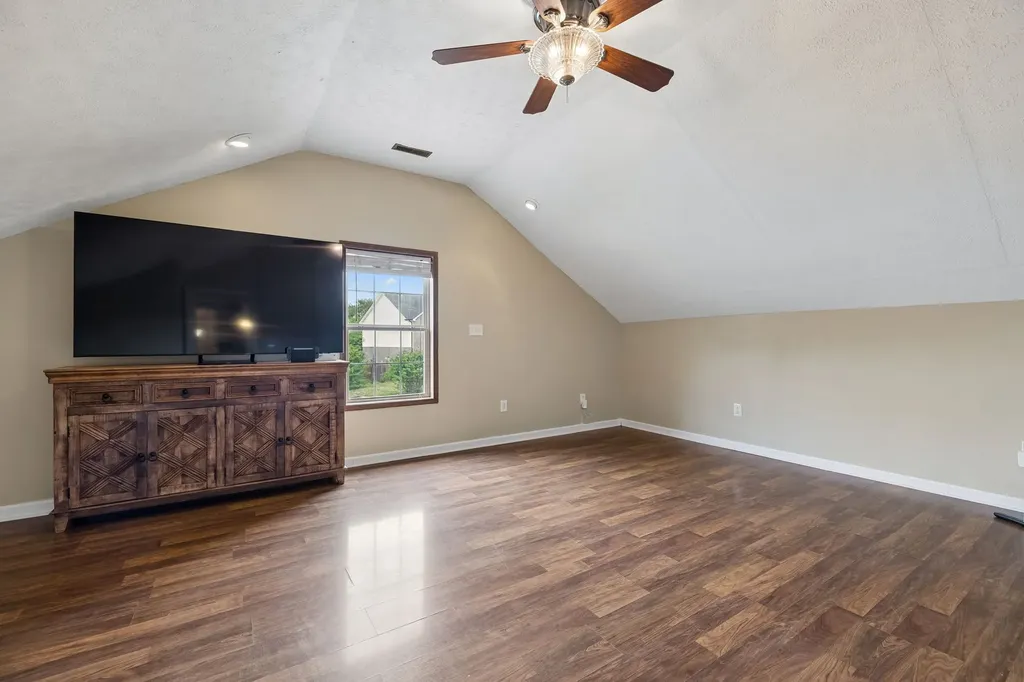 1913 Jackie Lorraine Drive Clarksville TN 37042