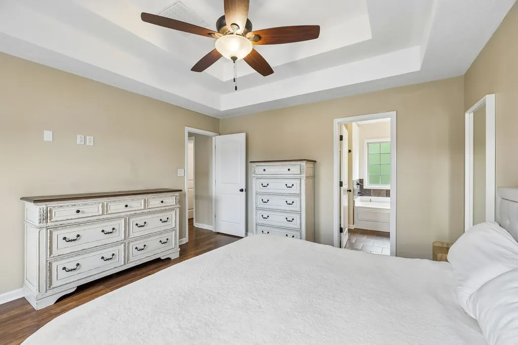 1913 Jackie Lorraine Drive Clarksville TN 37042