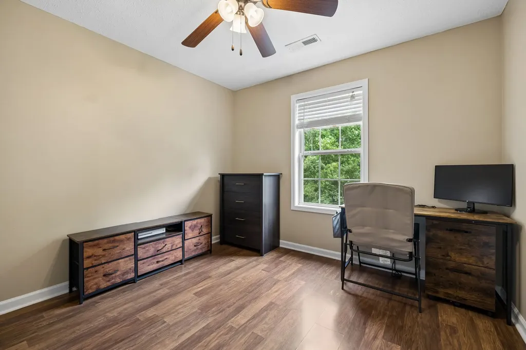 1913 Jackie Lorraine Drive Clarksville TN 37042