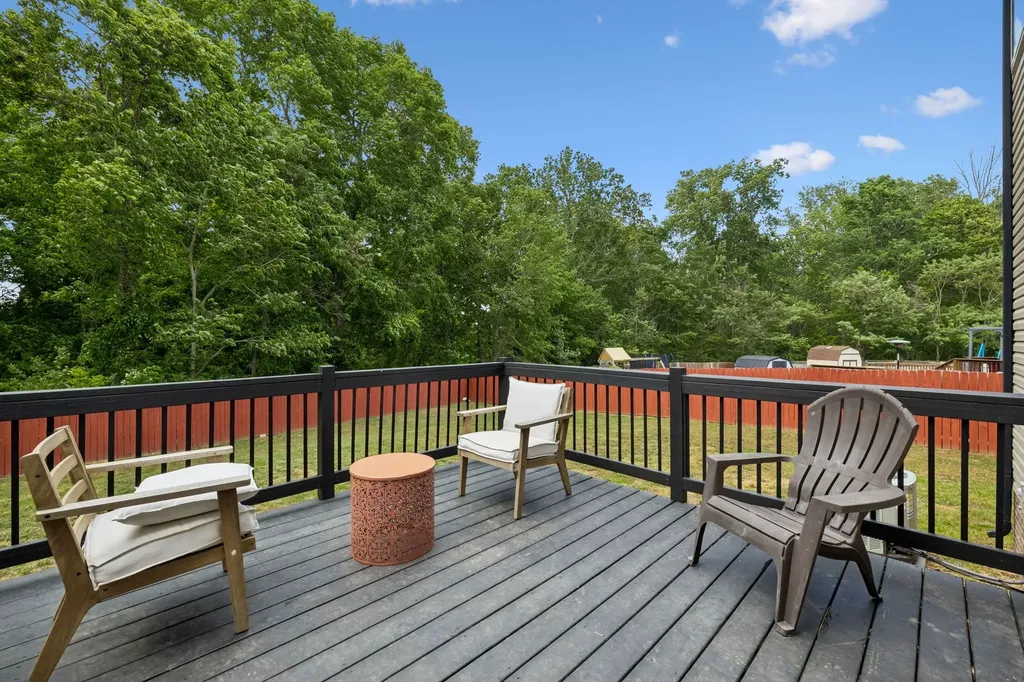 1913 Jackie Lorraine Drive Clarksville TN 37042