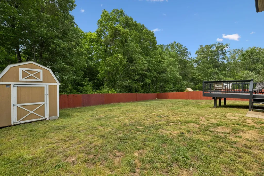 1913 Jackie Lorraine Drive Clarksville TN 37042
