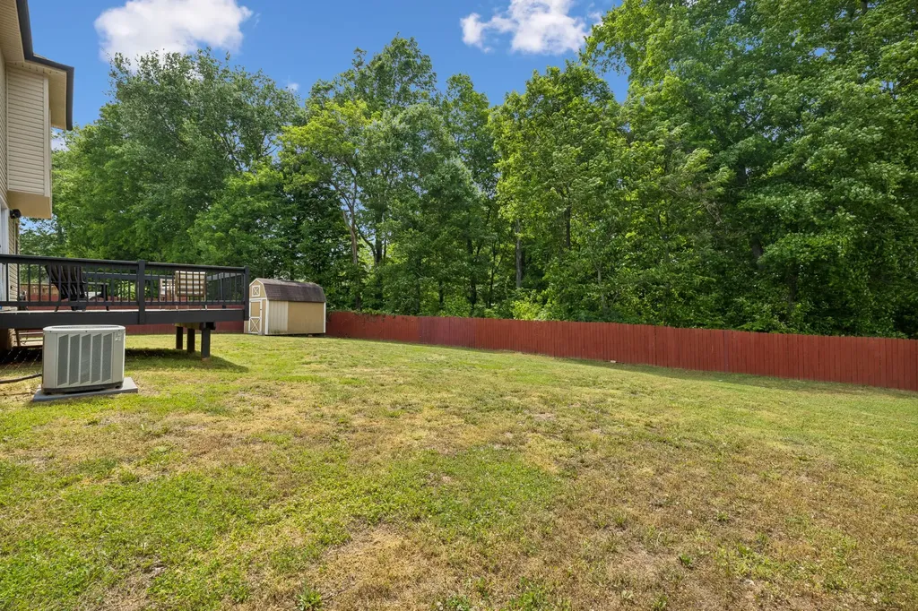 1913 Jackie Lorraine Drive Clarksville TN 37042