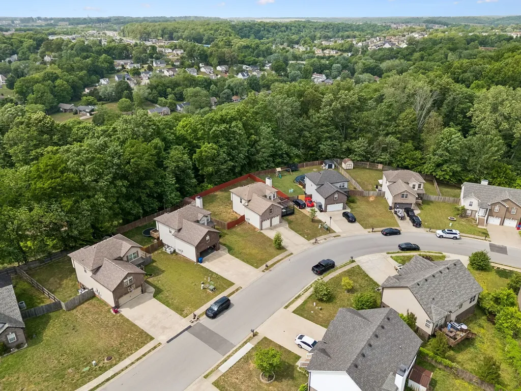 1913 Jackie Lorraine Drive Clarksville TN 37042