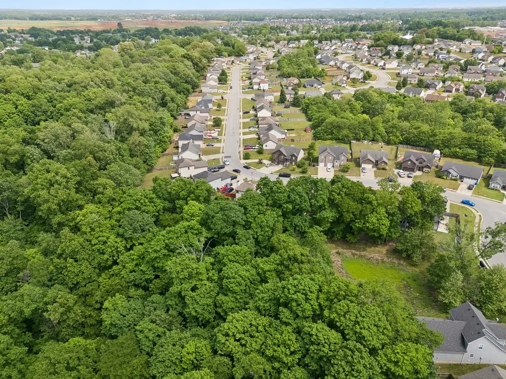 1913 Jackie Lorraine Drive Clarksville TN 37042