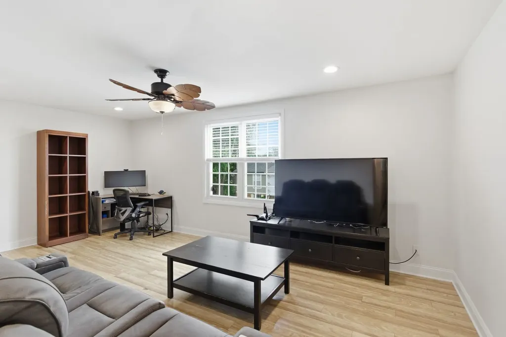 925 Coarsey Drive Nashville TN 37217