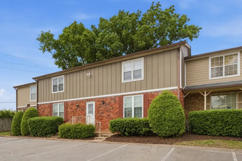 925 Coarsey Drive Nashville TN 37217