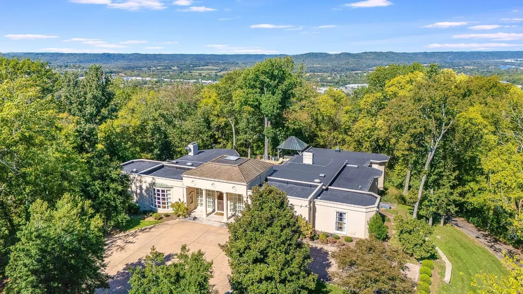 515 Hillwood Boulevard Nashville TN 37205