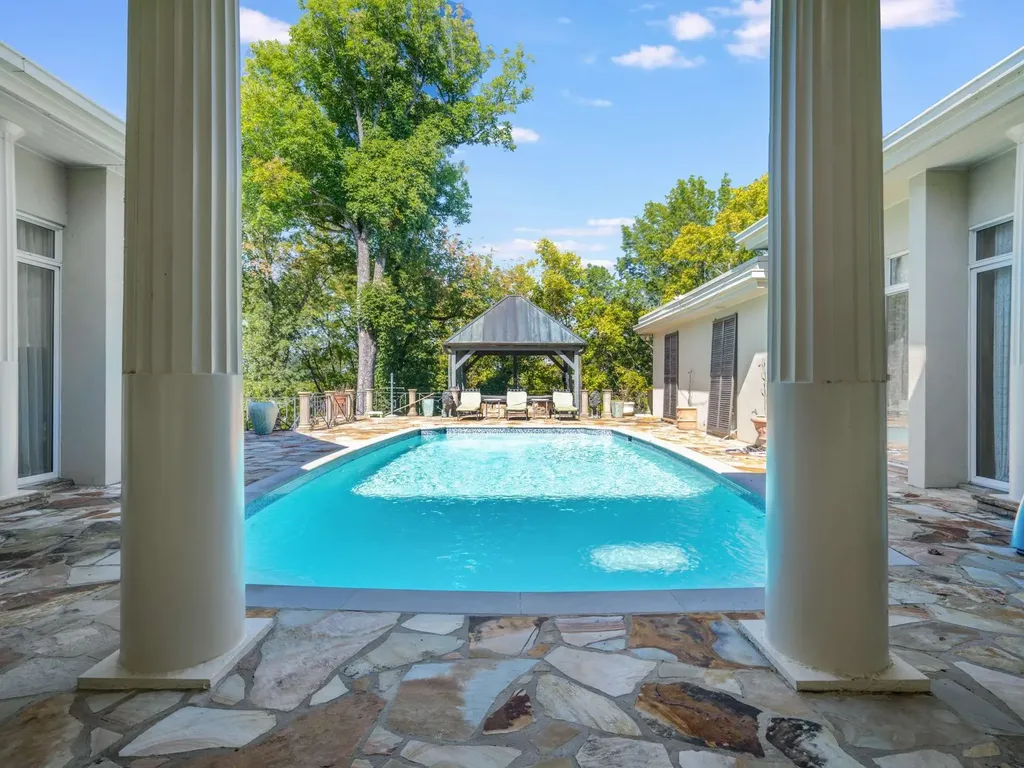 515 Hillwood Boulevard Nashville TN 37205