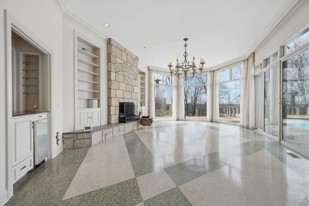 515 Hillwood Boulevard Nashville TN 37205