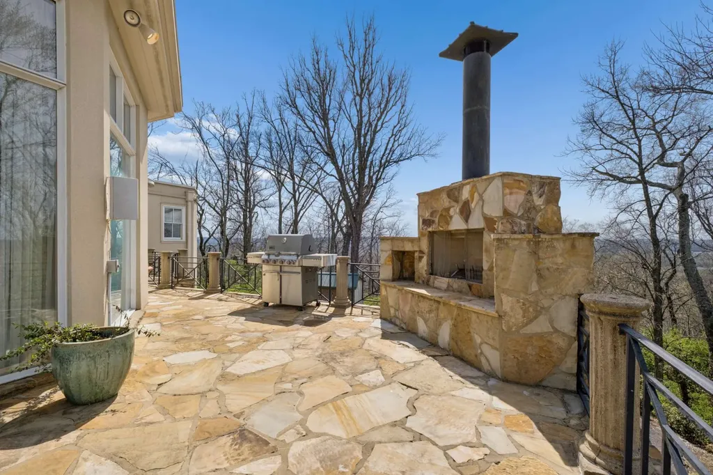 515 Hillwood Boulevard Nashville TN 37205