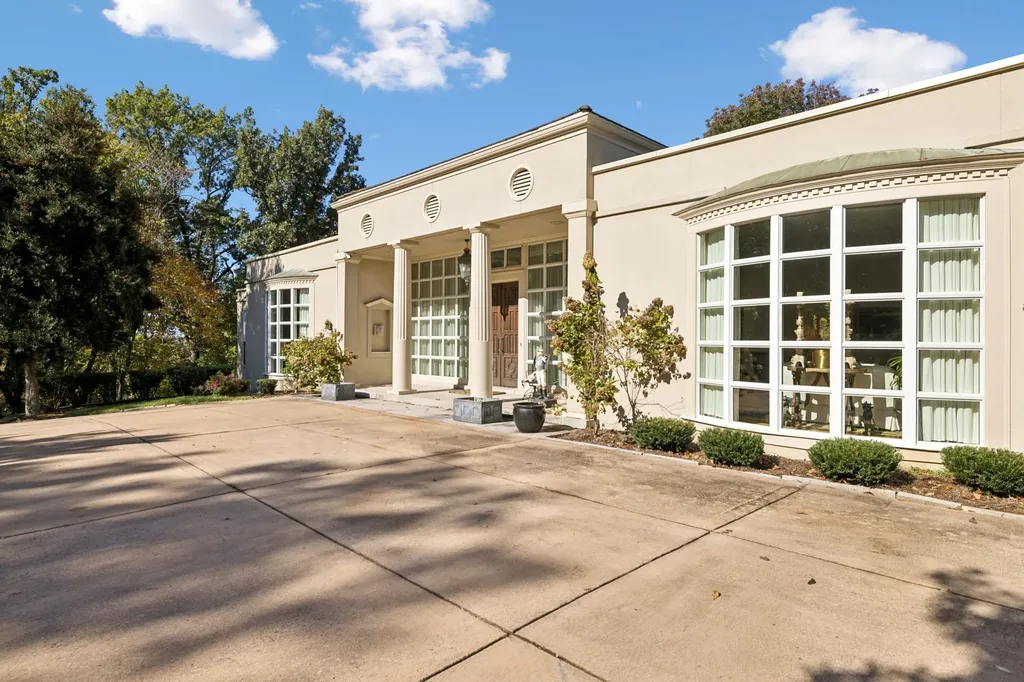 515 Hillwood Boulevard Nashville TN 37205