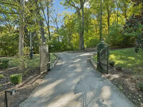 515 Hillwood Boulevard Nashville TN 37205