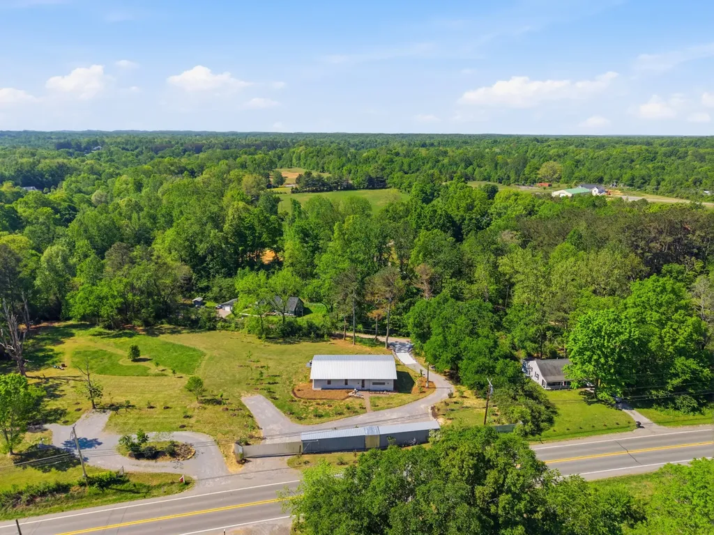6438 Old Clarksville Pike Joelton TN 37080