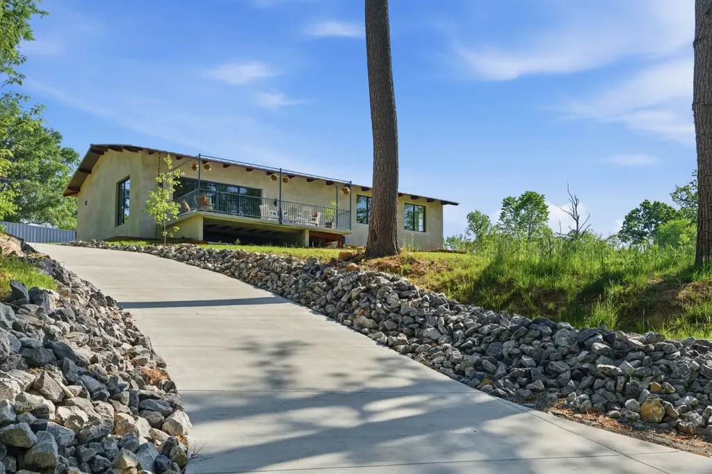 6438 Old Clarksville Pike Joelton TN 37080