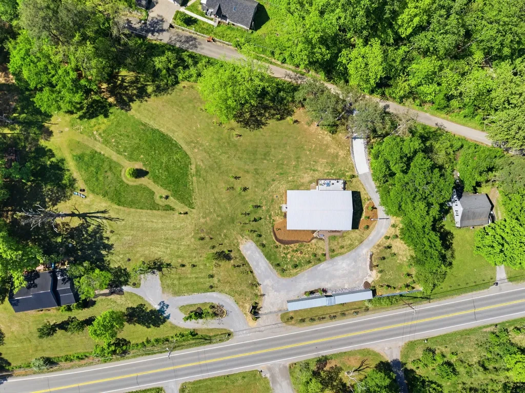 6438 Old Clarksville Pike Joelton TN 37080