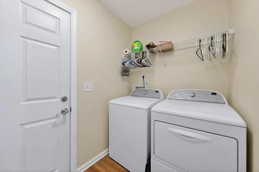 395 Devon Chase Hill Gallatin TN 37066